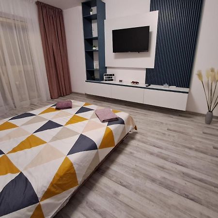 Happy Rental Apartments 2 Craiova Exteriér fotografie